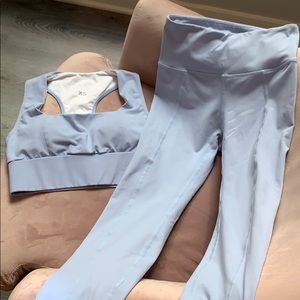 SET: Saski Collection sports bra & leggings xs
